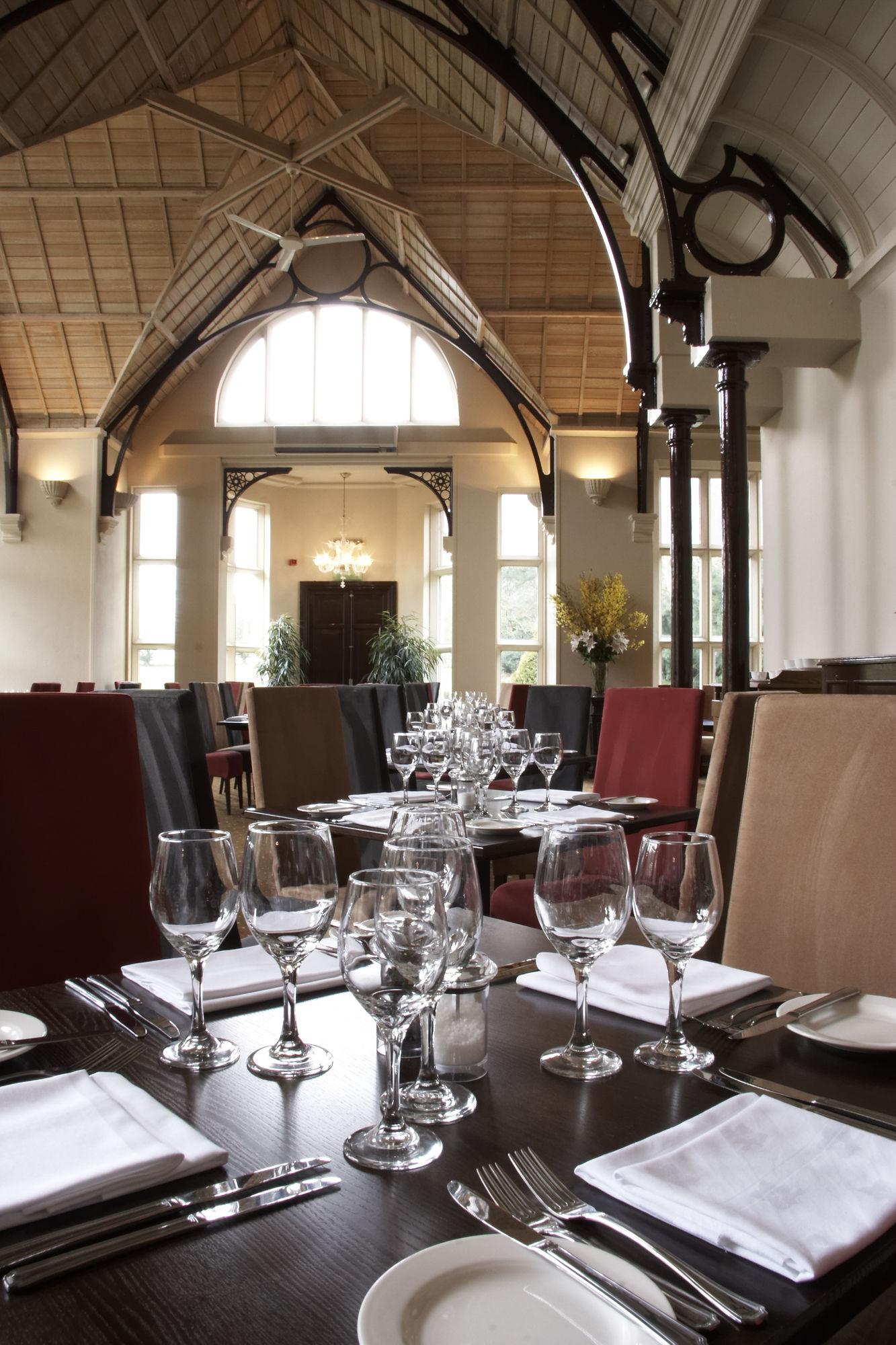 Audleys Wood Hotel, Basingstoke Dış mekan fotoğraf